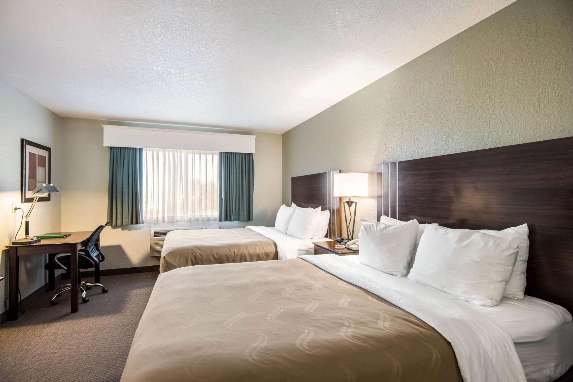 Quality Inn & Suites West Πουέμπλο Εξωτερικό φωτογραφία