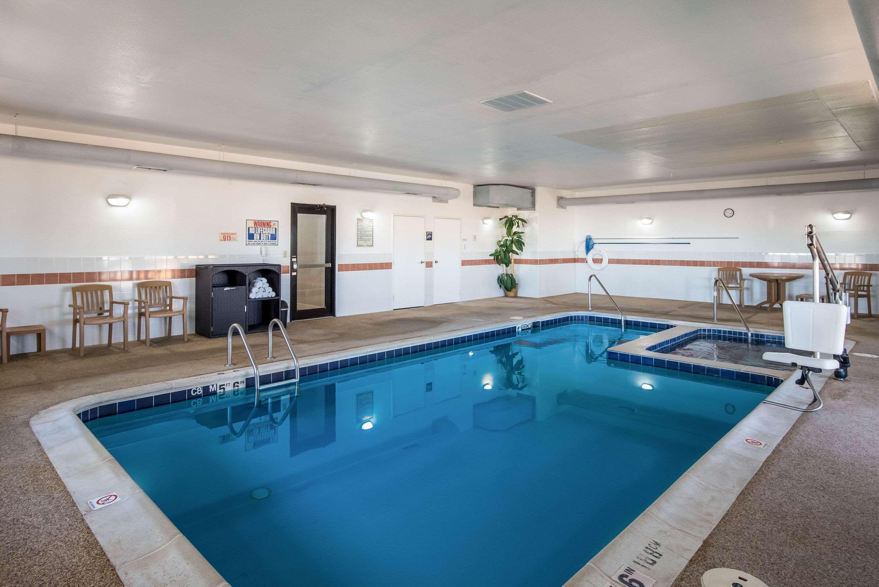 Quality Inn & Suites West Πουέμπλο Εξωτερικό φωτογραφία