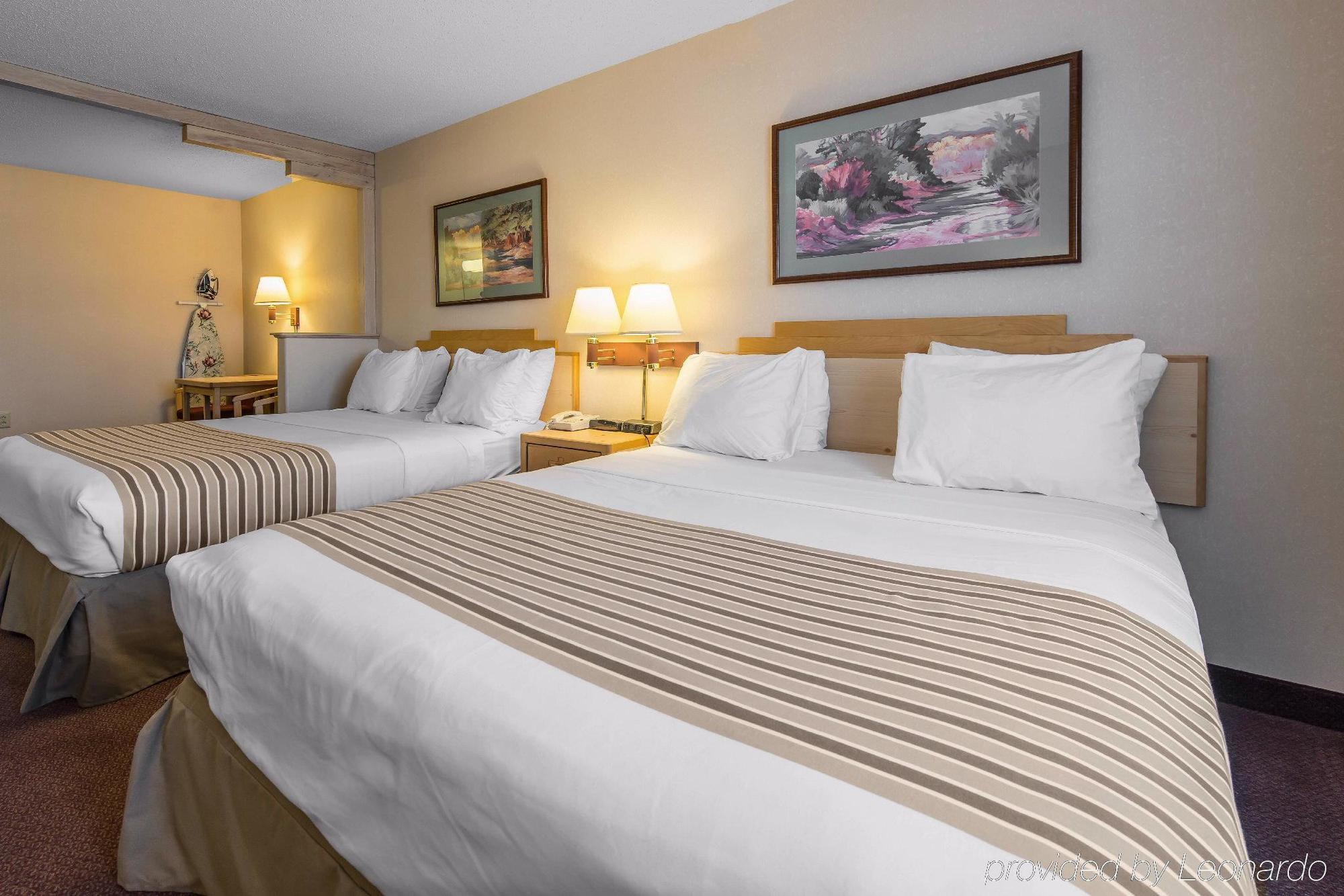 Quality Inn & Suites West Πουέμπλο Εξωτερικό φωτογραφία